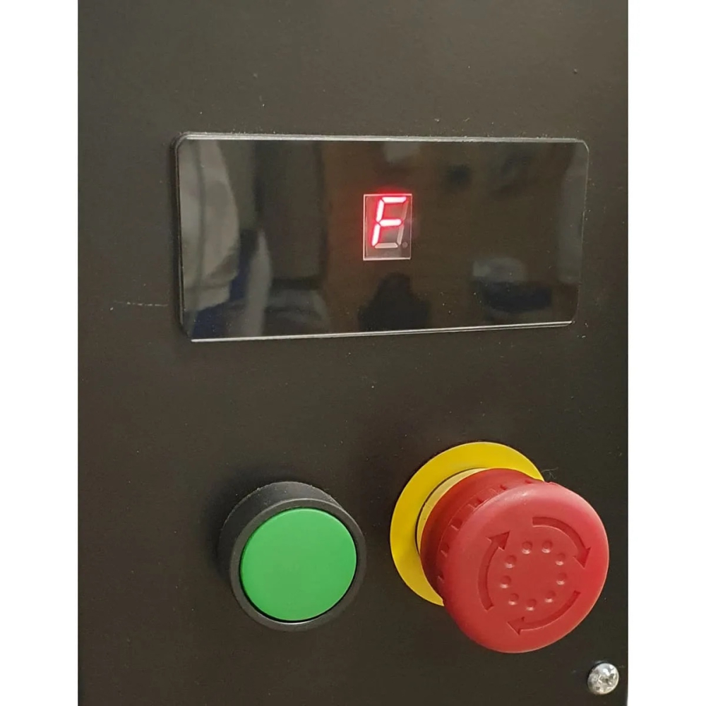 (image for) Charnwood C400RA 4hp 240v HEPA Cyclone Extractor with Remote Start & Auto Filter Cleaning