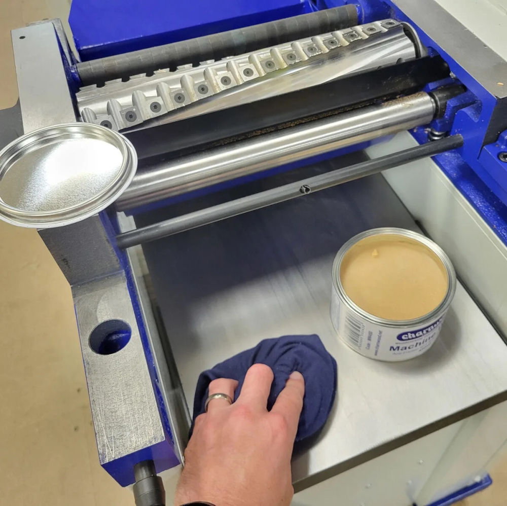 (image for) Charnwood MW450 Anti-Friction & Rust Protection Machine Wax - 450ml