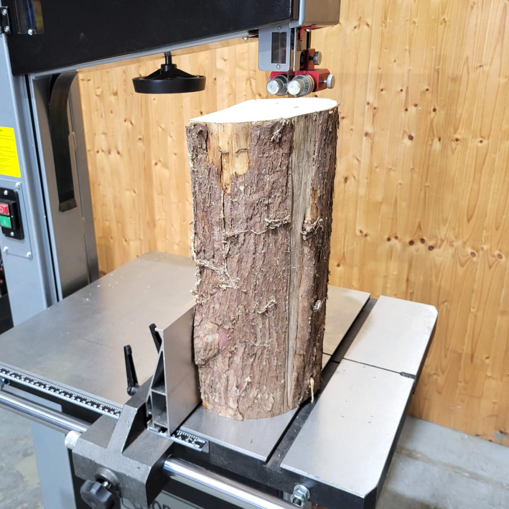(image for) Charnwood C18BX Cobra 18" Bandsaw 16" Cutting Depth - 3000w